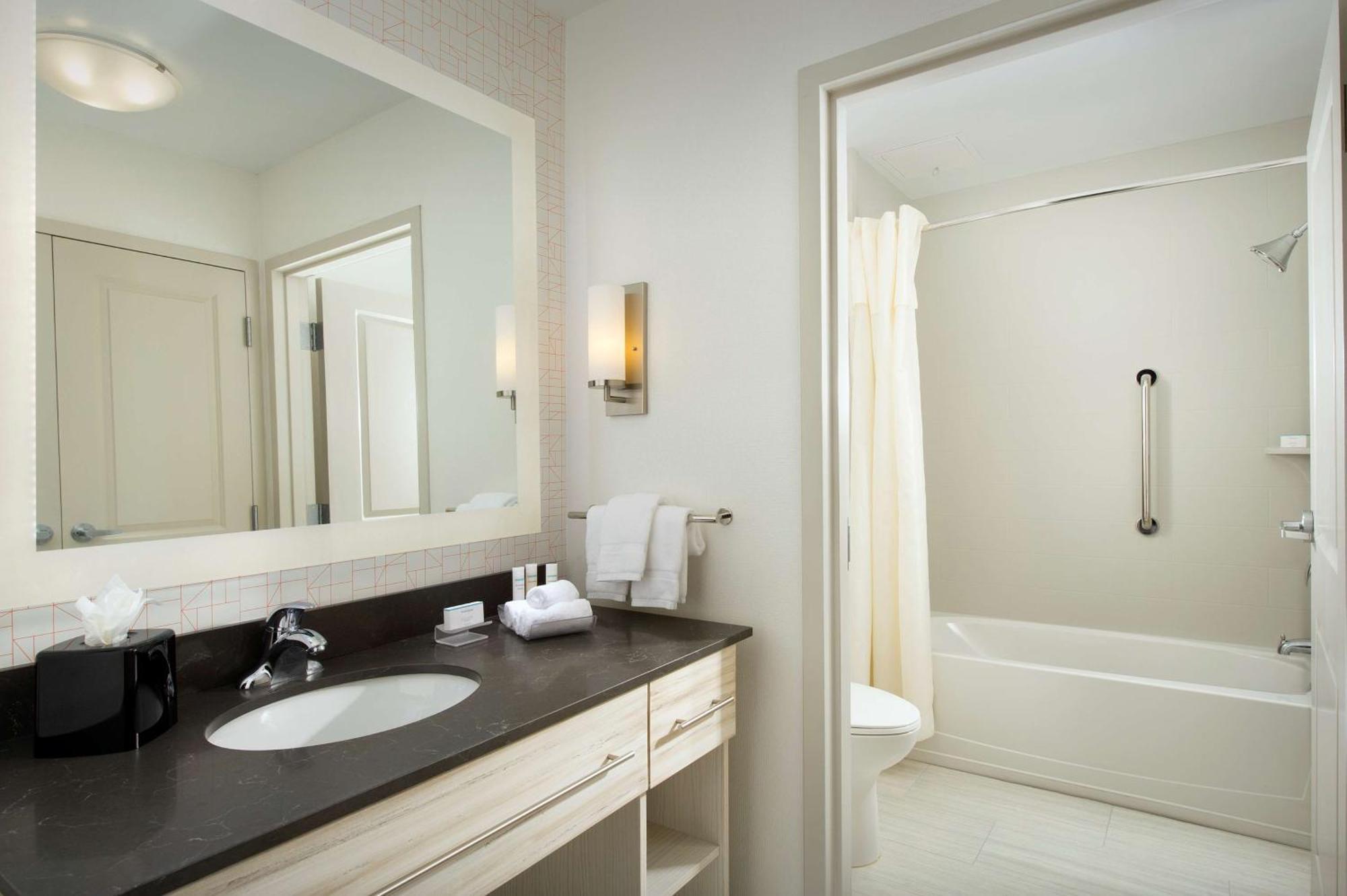 Homewood Suites By Hilton Miami Downtown/Brickell Екстериор снимка